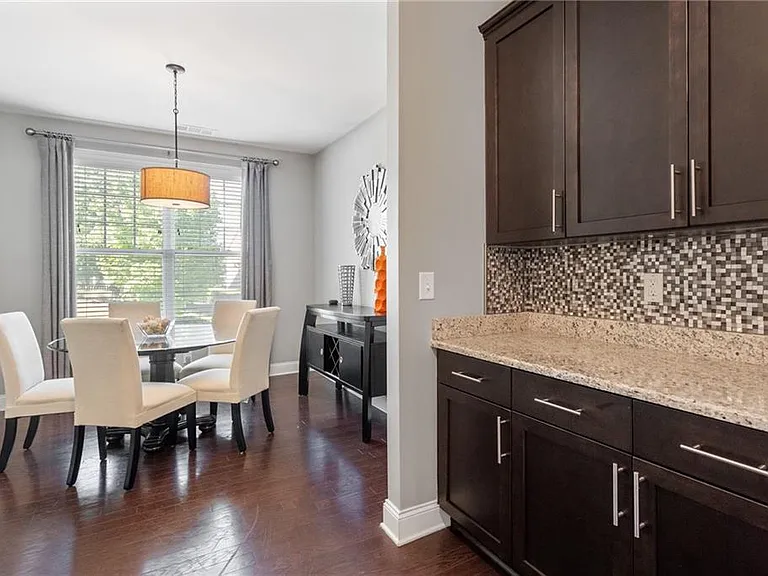 1739 Hollingsworth Blvd NW — Photo 9