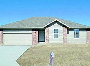 4404 Chipmunk Ln, Joplin, MO 64801