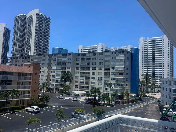 4th image of 1913 S Ocean Dr APT 422