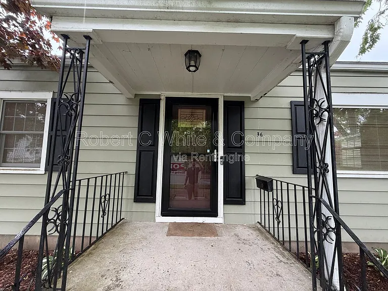 36 Pomeroy Ave — Photo 2