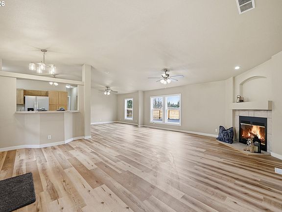 4th image of 5972 Mount Vernon Rd