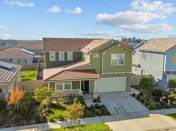 2515 Muscat St, Hanford, CA 93230