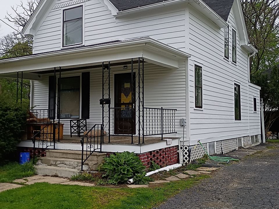 1st image of 1126 Decker St