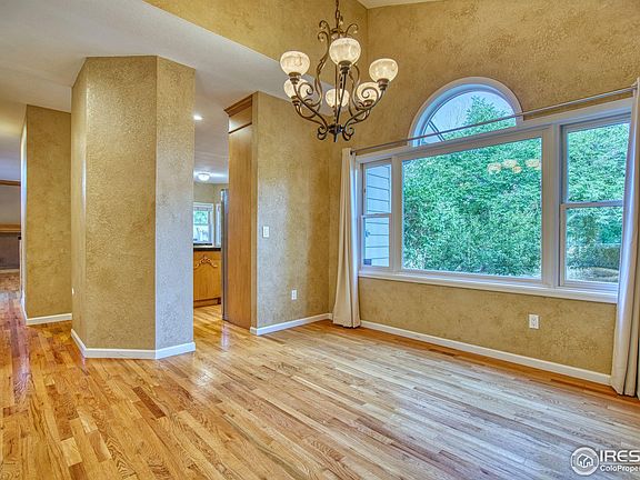 4th image of 2875 Island Dr