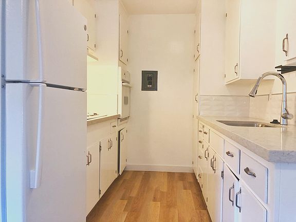 4th image of 3013 Magliocco Dr #12