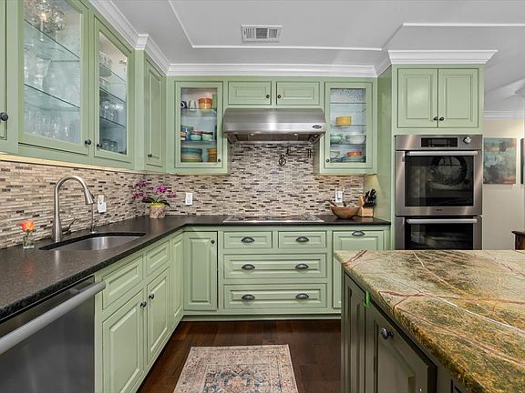 4th image of 1357 Roaring Springs Rd