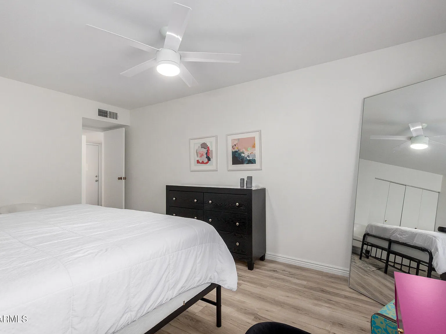1 bed, 1.0 bath, 702 sqft, $1,900 — Photo 4