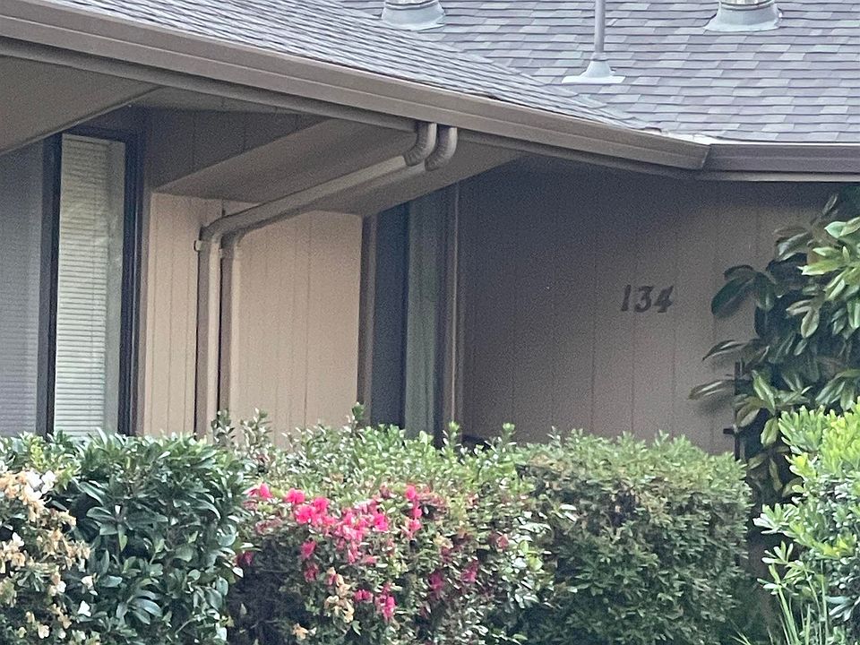 1st image of 134 Alamo Square Dr