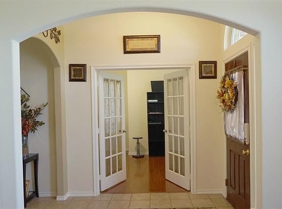3rd image of 5907 Saddleridge Ct