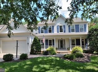 20418 Rosemallow Ct, Sterling, VA 20165