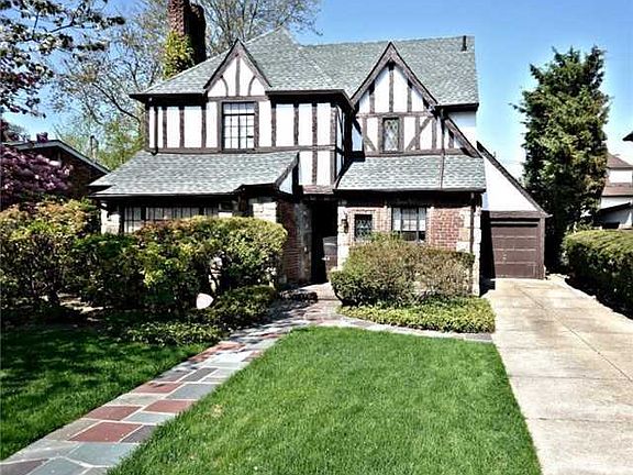 2nd image of 8 Oxford Pl