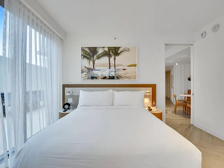 2201 Collins Ave #40 — Photo 4