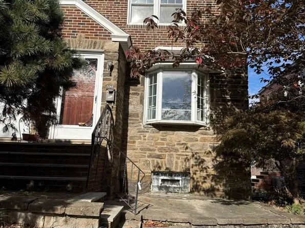 3011 Teesdale St, Philadelphia, PA 19152