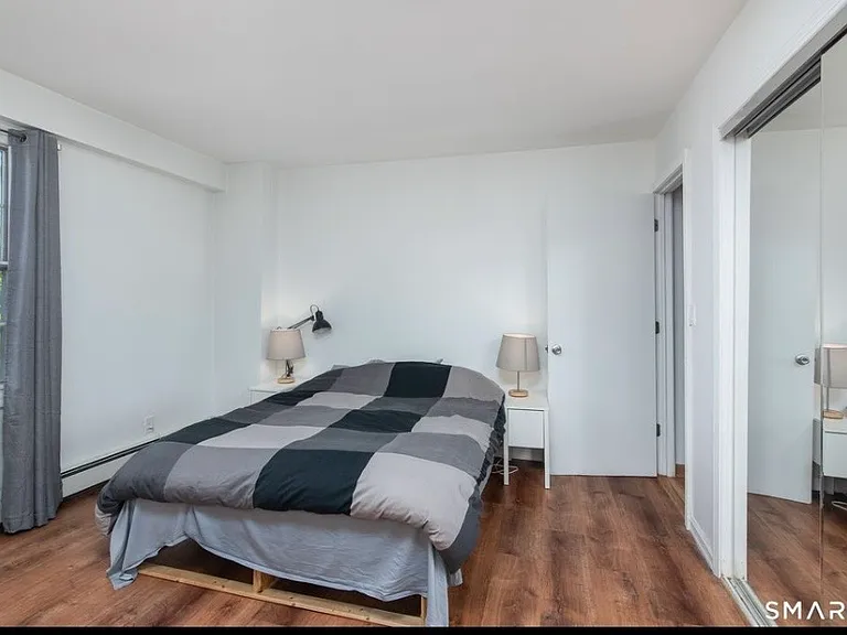 30 Glenbrook Rd #2E — Photo 13