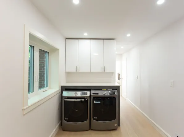 85-49 Avon Street image 13 of 24