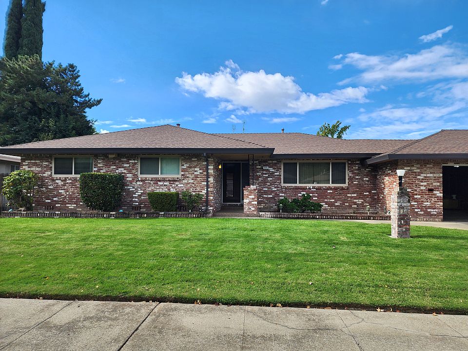 1st image of 6320 Lake Park Dr