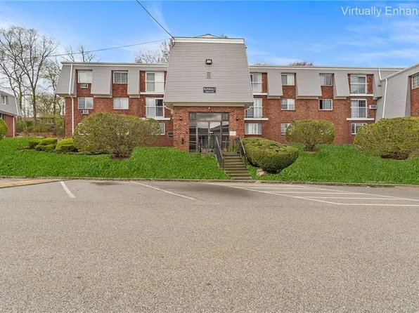 300 Smithfield Rd APT 2-16, North Providence, RI 02904