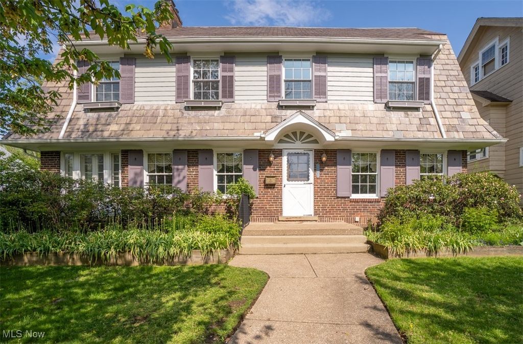 Real estate listing image