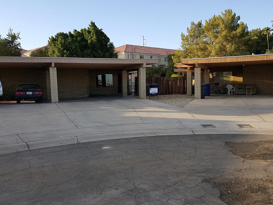 1st image of 710 E 24th Pl