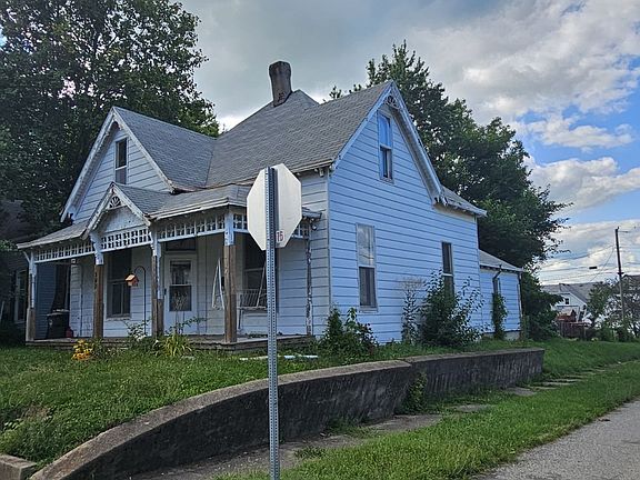 3rd image of 302 W Sheridan St