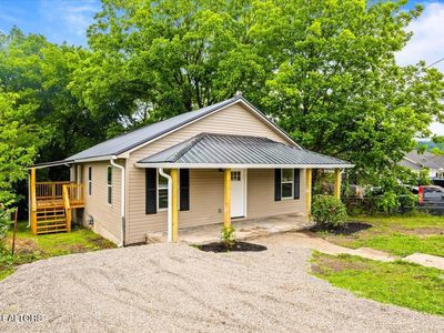 818 Cumberland Ave S, La Follette, TN, 37766