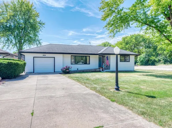 25455 W Knapp St, Channahon, IL 60410