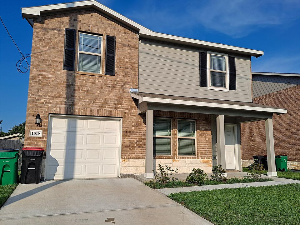 1st image of 1518 Barcelona Way
