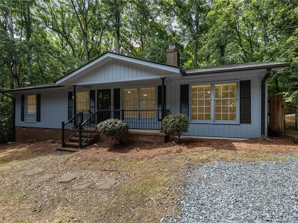 162 Claude Holden Dr, Randleman, NC 27317