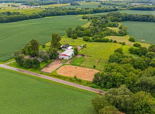 7789 N Wildlife Dr, Hopedale, IL 61747
