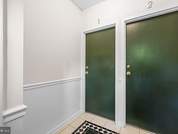 4th image of 1230 C St SE