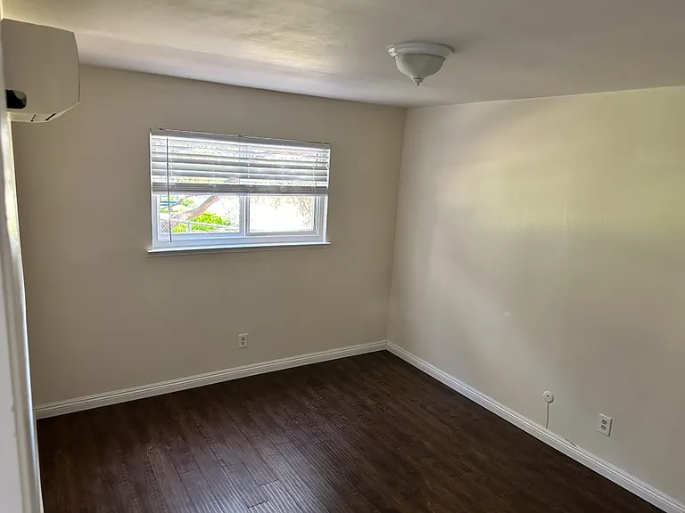 163 Pleasant Ave #4 — Photo 17