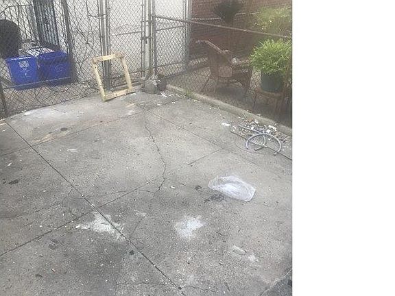 2nd image of 1919 W Somerset St