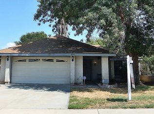 860 Plumwood St, Colton, CA 92324