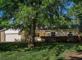 7013 Ridpath Rd, Grove City, OH 43123