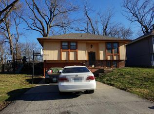 4514 NE 47th St, Kansas City, MO 64117
