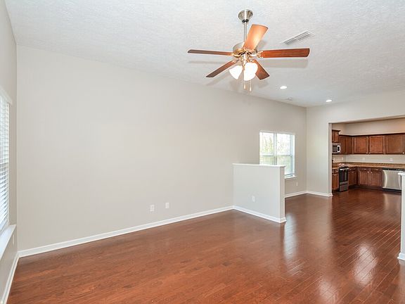 5th image of 922 Ca Veat Cir