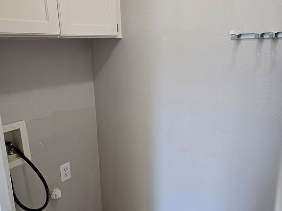 5th image of 23 Ashlee Blvd #1