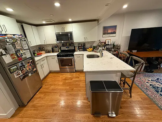 Rented by Oxford Property Group | media 3