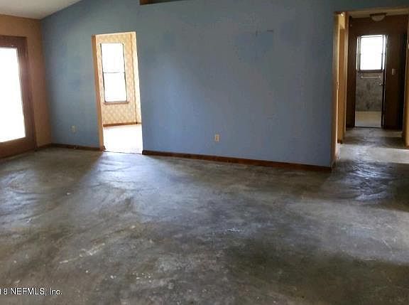 4th image of 7819 Bridgeview Pl