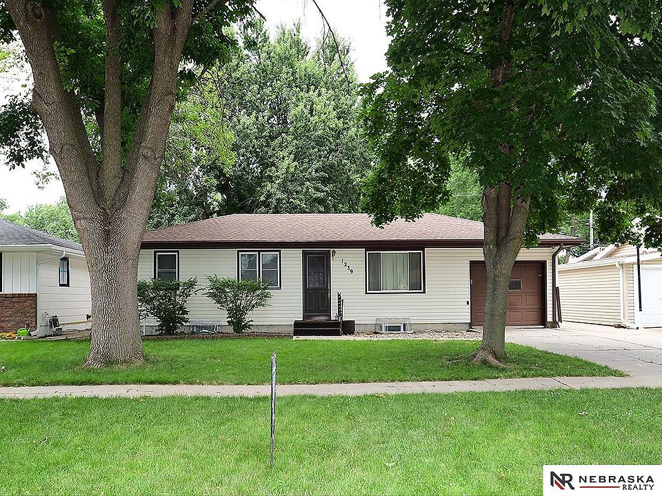 1st image of 1239 Sunrise Dr
