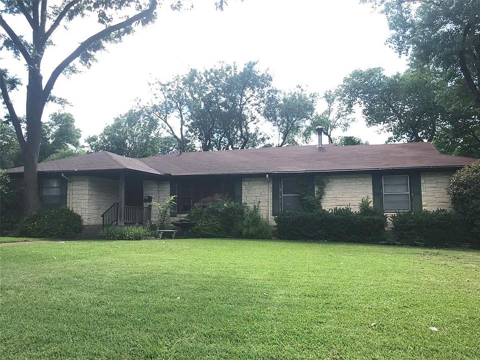 1st image of 2609 Harris Dr