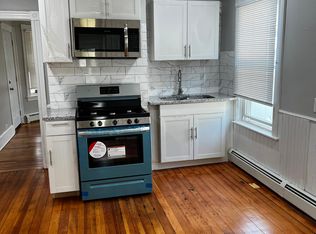 27 Washburn Ave #1, Rumford, RI 02916