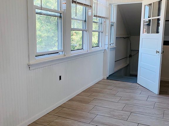 5th image of 4850 W Cornelia Ave #3