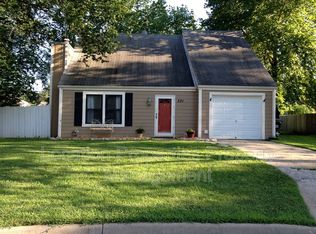 331 Clayton Ct, Lawrence, KS 66044