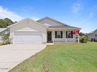208 Knoll Way, Hubert, NC 28539