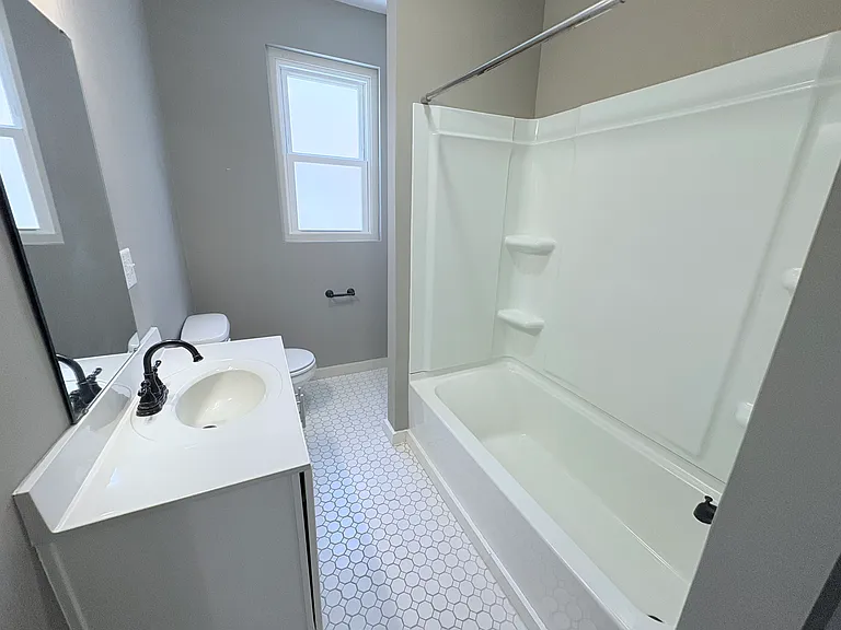 7 W Philadelphia St #3F — Photo 13