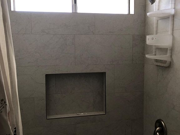 Guest Bath Bathtub. Brand new.