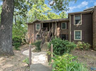 2096 Woodlawn Dr SW BUILDING 9-B, Huntsville, AL 35802