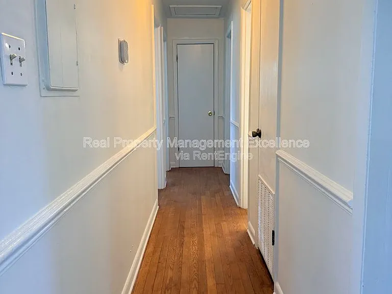 120 E Rowan St — Photo 21