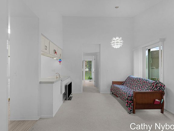 4th image of 4227 Eastcastle Ct SE #20